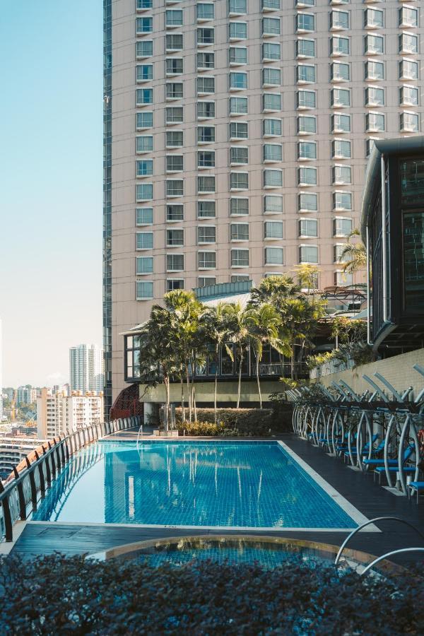 St Giles Gardens Hotel Куала-Лумпур Экстерьер фото The pool at the 33rd floor of the hotel