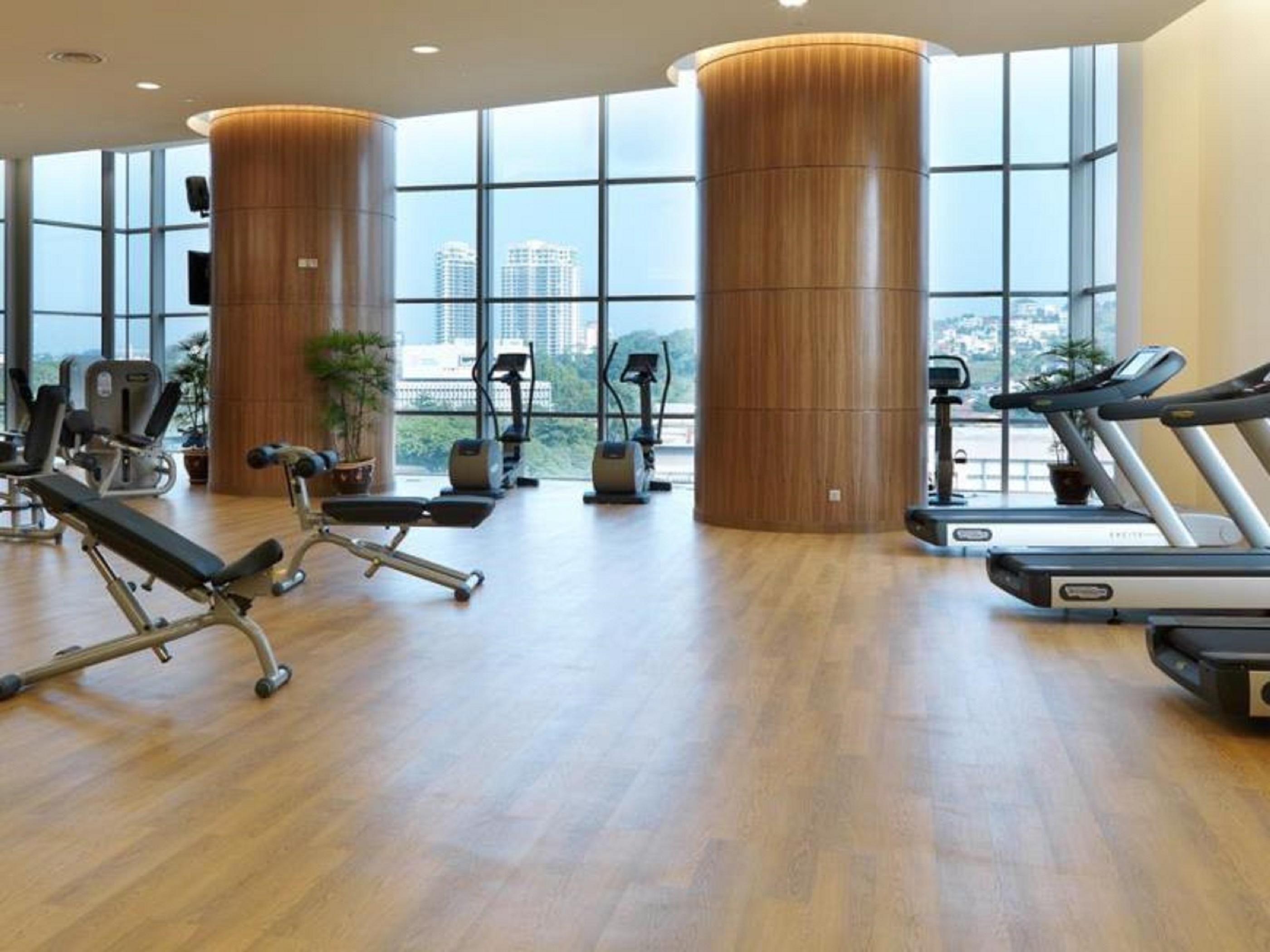 St Giles Gardens Hotel Куала-Лумпур Экстерьер фото The gym at the hotel